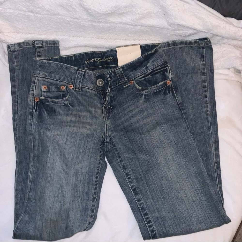American Eagle Outfitters Women's Boyfriend Fit Blue Jeans NWTs